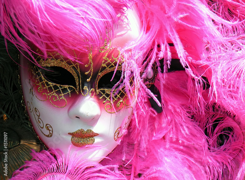 Fototapeta Naklejka Na Ścianę i Meble -  pink mask