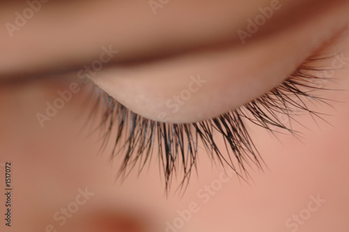 eyelashes