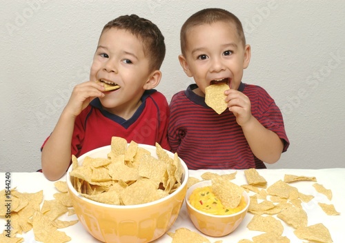 brothers chips and queso 6