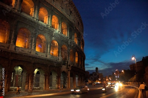 colosseo di notte