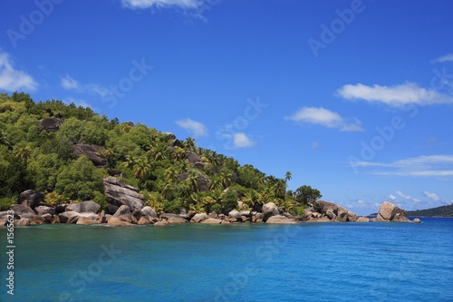 rochers en granit de praslin