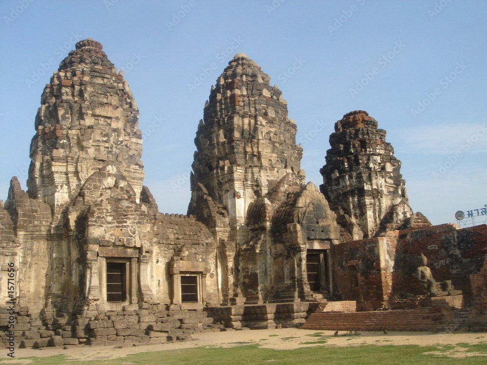 temple a lopburi