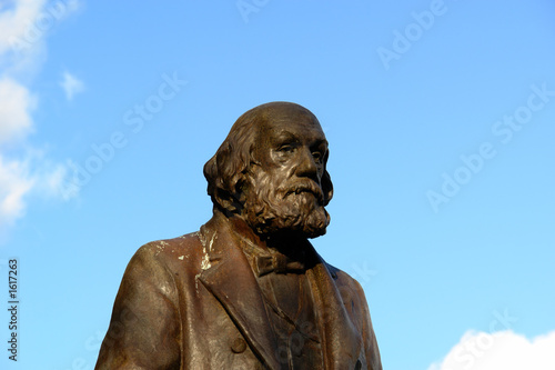 statue of old man