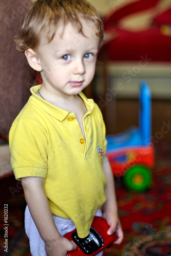 boy in yellow (14)