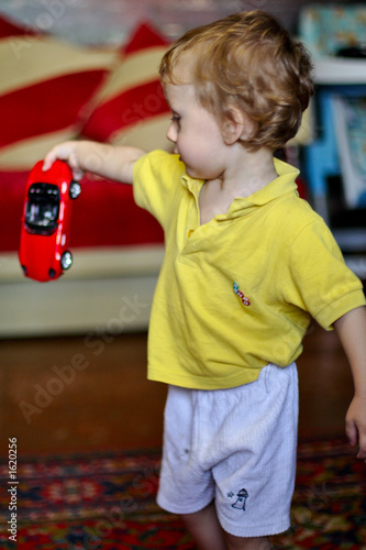 boy in yellow (16)