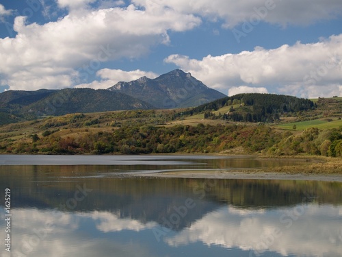 liptovska mara lake - choc mountain reflection