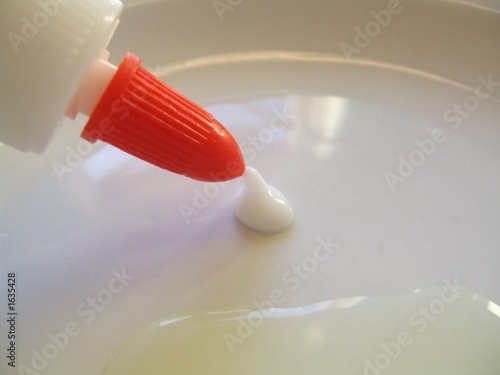 Fotografija macro glue measurement
