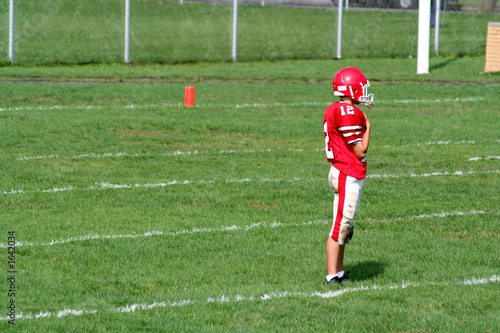 high school football player photo