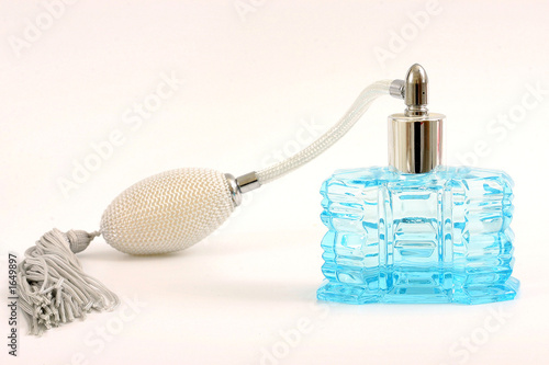 bottle,of,perfume