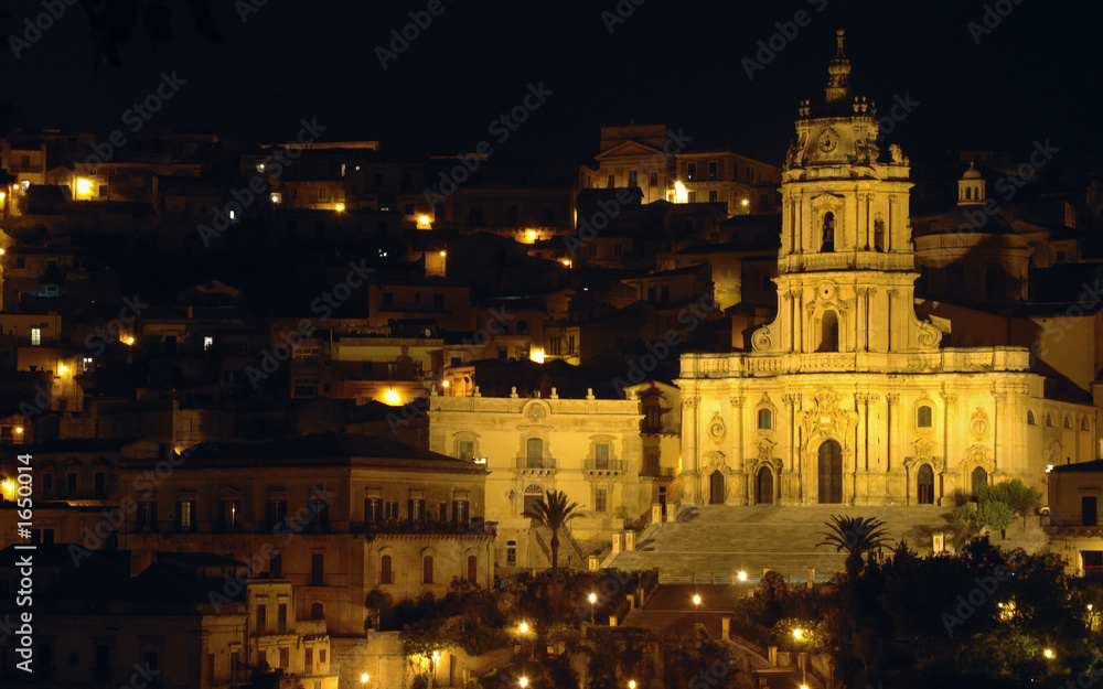 Φωτογραφία san giorgio dome in modica