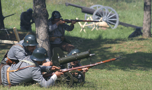 soldiers in defence position xxi photo