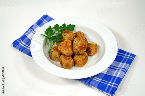 ready to serve chicken meat balls