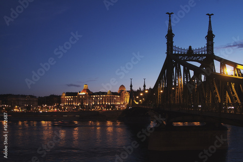 budapest - gellert-bad/freiheitsbrücke