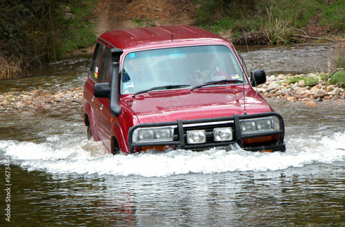 4wd crossing river #1673464