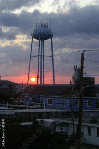 setting sun on topsail island