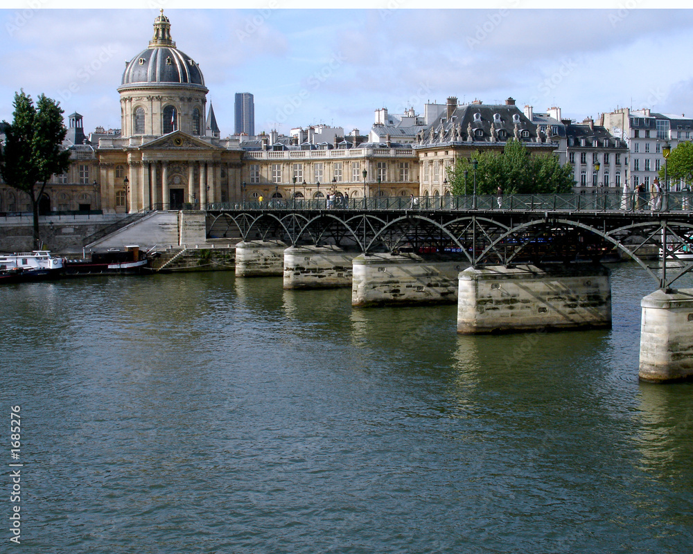 pont des arts in  paris