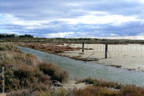 Wallpaper Mural etang de thau 2 Torontodigital.ca