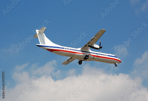 aerospetiale atr-7 turboprop airplane