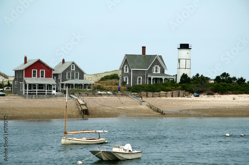 beach homes on the water