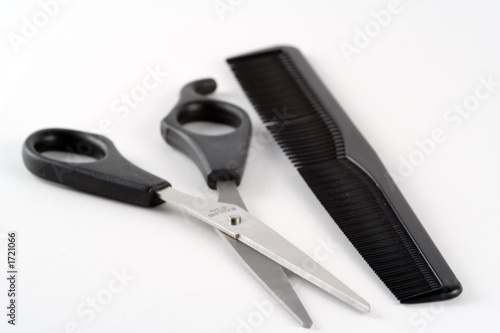 comb and scissors photo