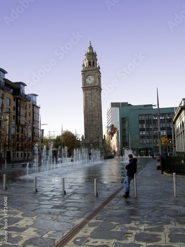 leaning tower