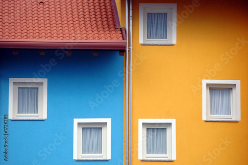 bunte häuserfassade