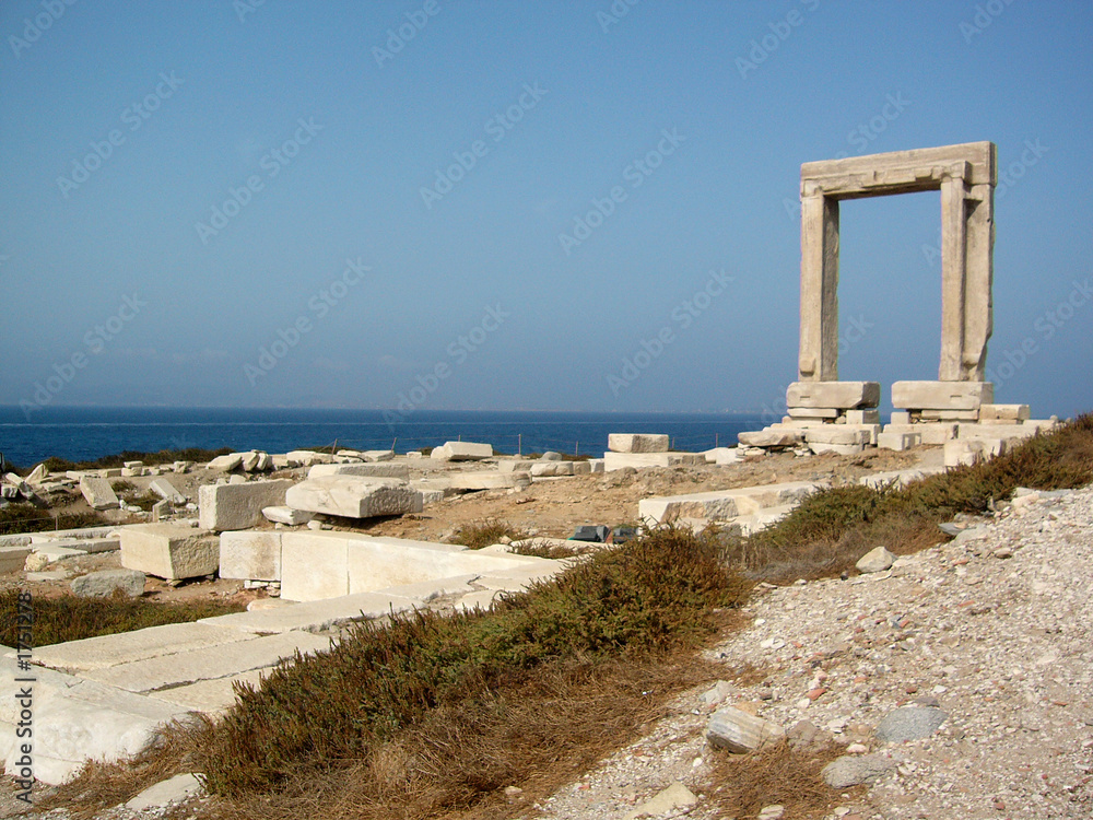 porte d'apollon sur l'ile de naxos