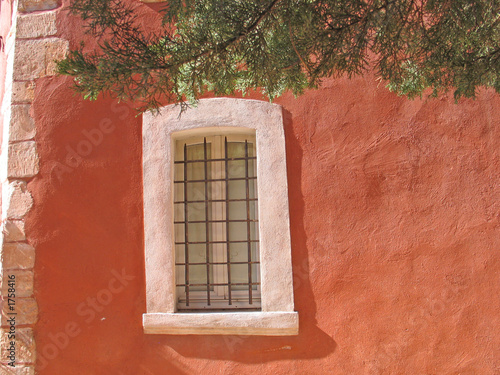 fenêtre de rousillon
