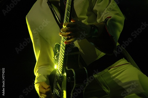 guitariste sur scene