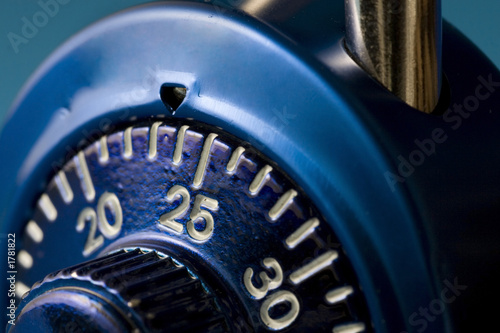 combination lock macro - security