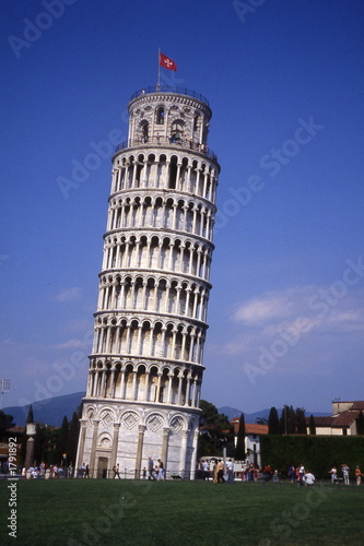 the leaning tower of pisa.italy.