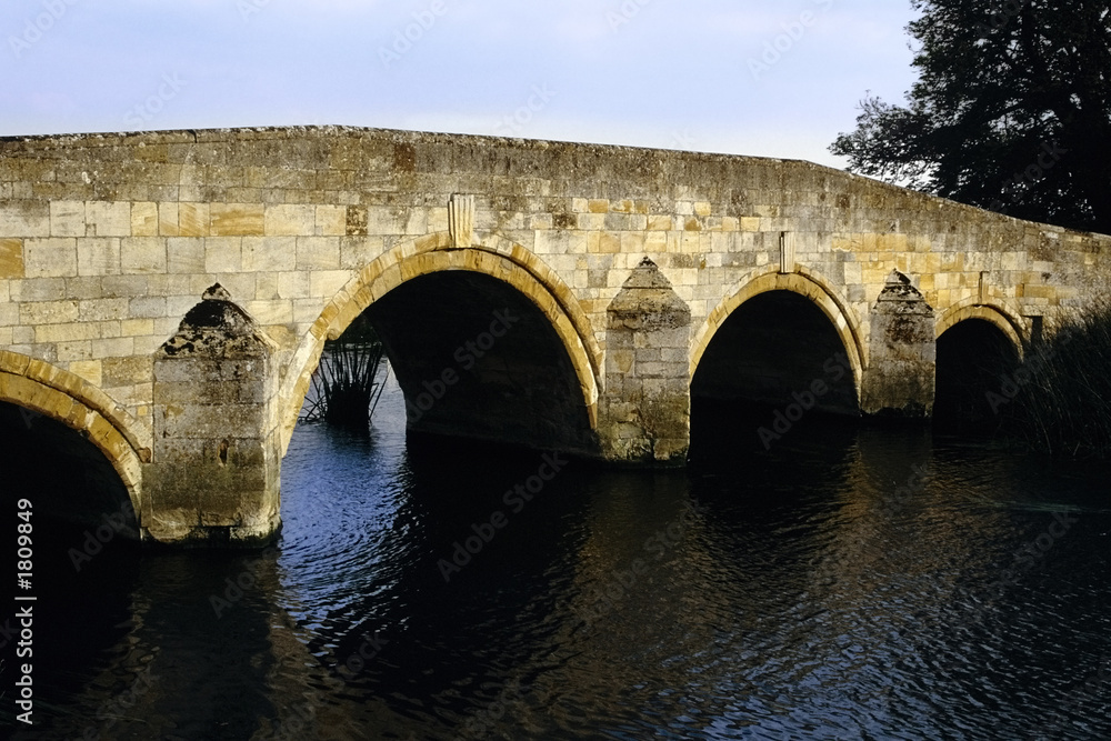 bridge over the river nene northamptonshire midlan