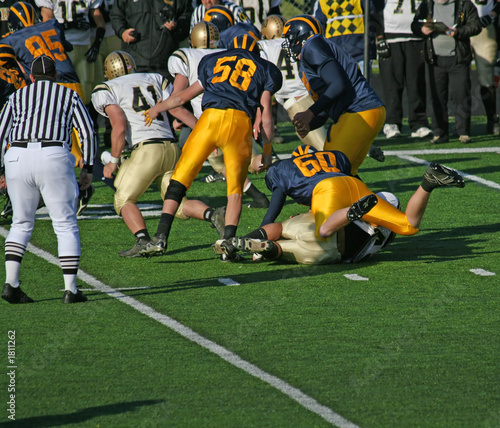 american football tackle