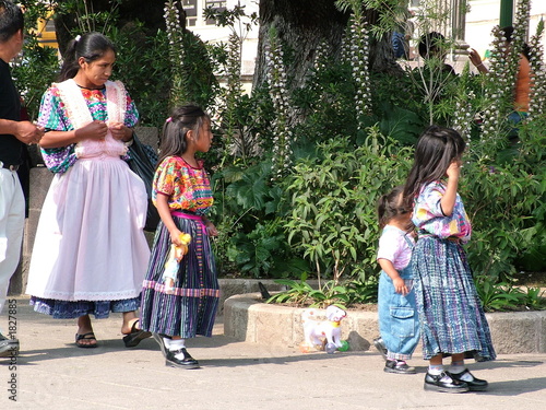 fillettes au marché de xela