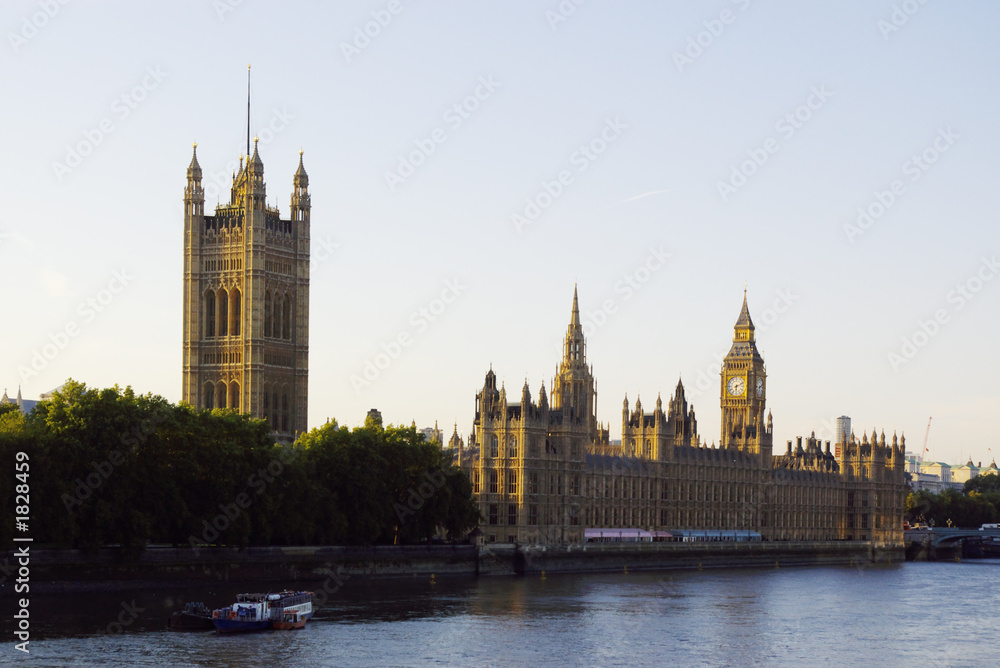 london westminster parlament and thamse