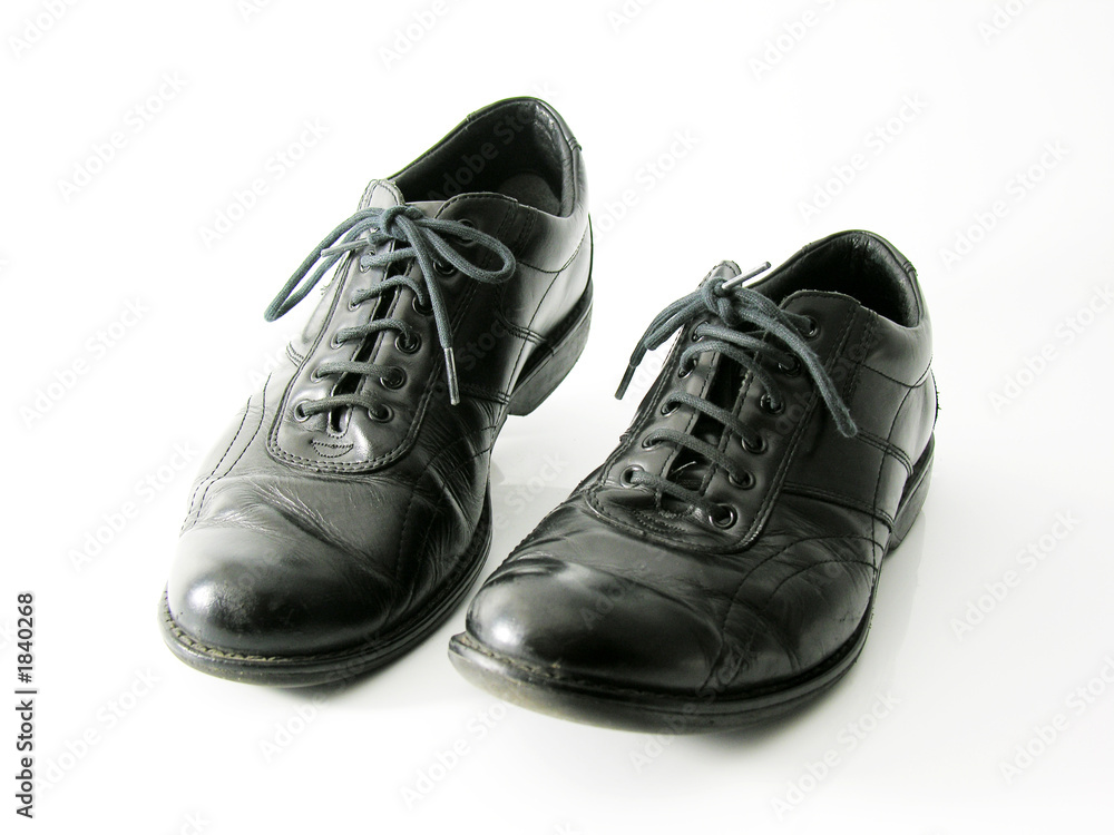 paires de chaussures noires paires de chaussures noires