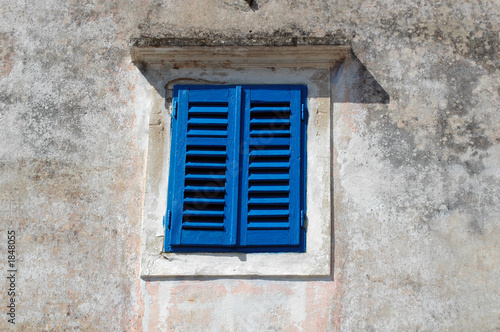 blue window © graksi