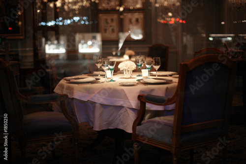 soirée au restaurent en couple ou en famille