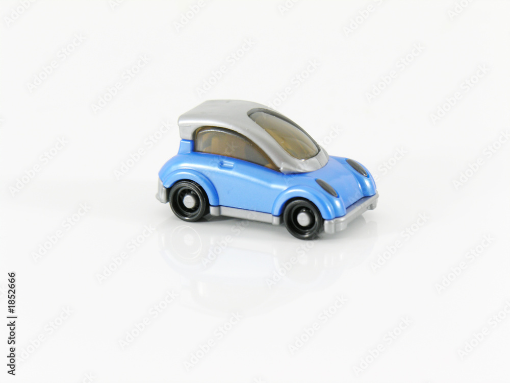 mini voiture d'enfant 1