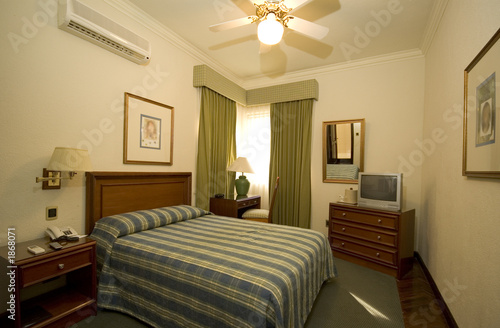 classic hotel room
