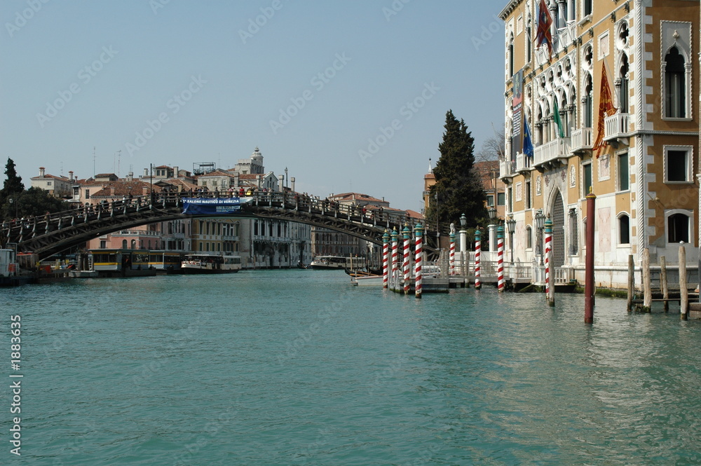 Naklejka premium passerelle 2