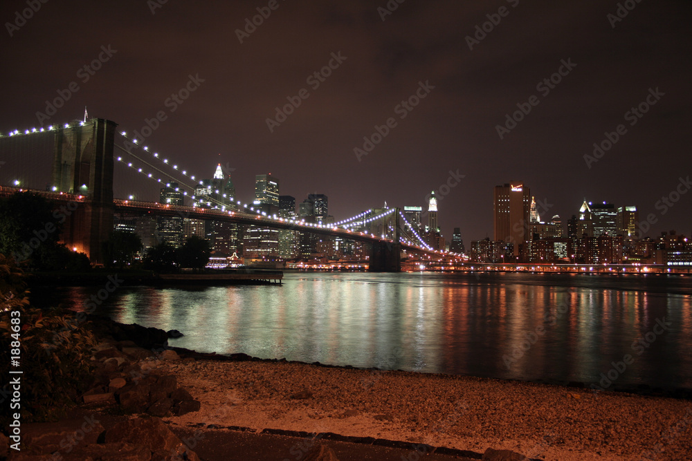 Fototapeta premium brooklyn bridge by night