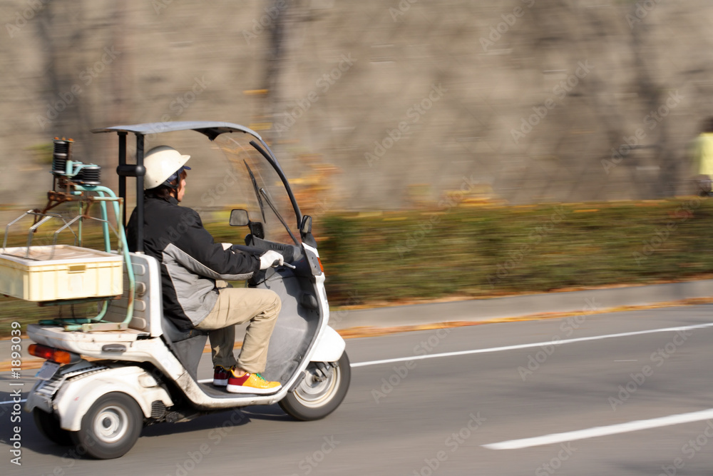 Obraz premium food delivery man