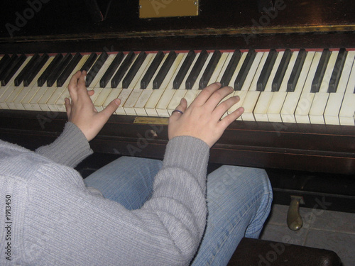 Wallpaper Mural pianiste 2 Torontodigital.ca