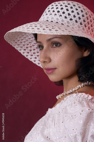 woman in a hat (045)
