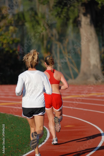 women running track