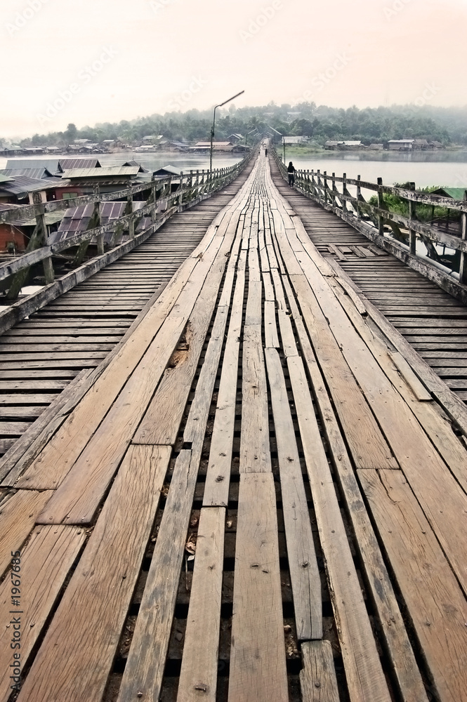 Fototapeta premium sangkhlaburi bridge