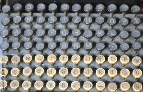 letters on the old typewriter