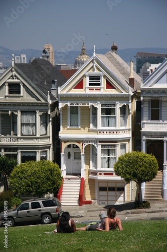 alamo square summer day