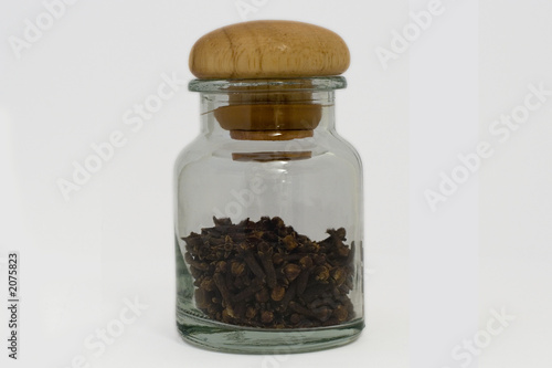 cloves in a jar